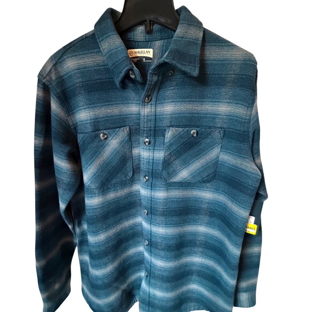 Magellan Outdoors Mens Small Blue Striped Flannel Shirt Classic Fit Long Sleeve